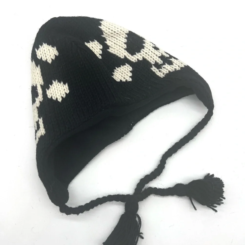 Gothic Hand-knit Skull Beanie